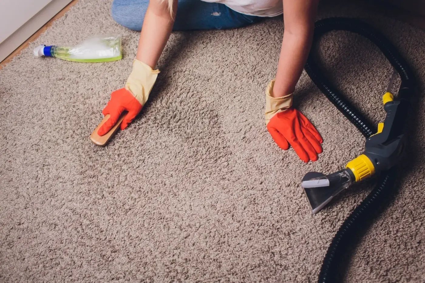 Carpet cleaner solution